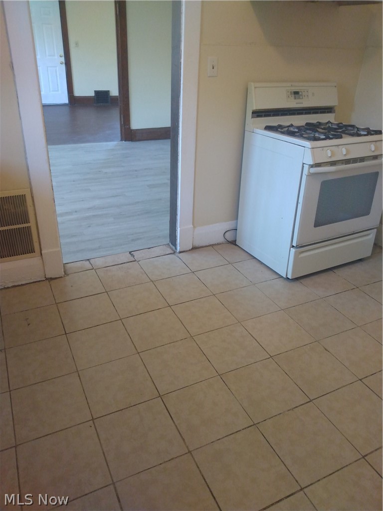 City/Youngstown - Residential Income