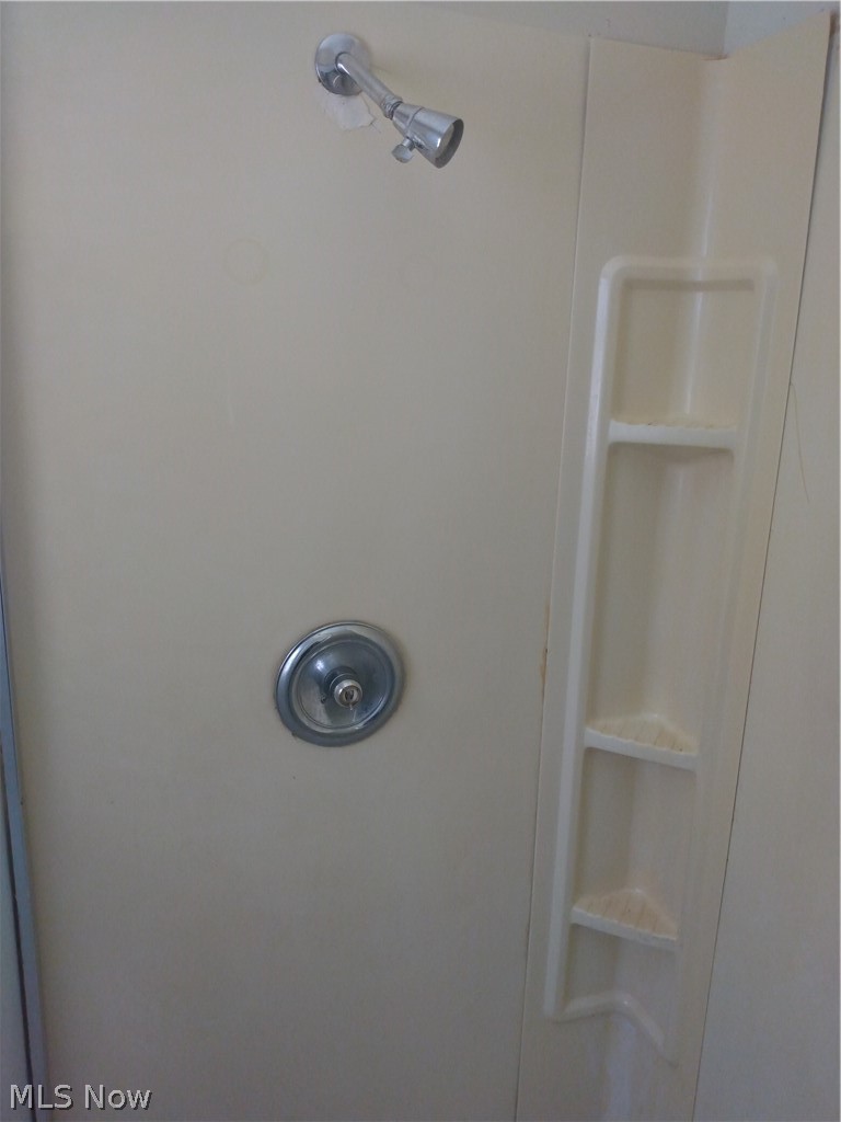 City/Youngstown - Residential Income