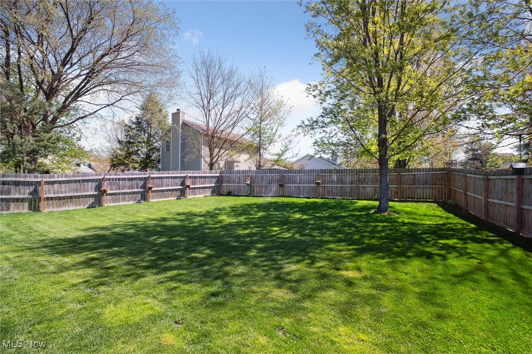 8809 Chapman Circle, Strongsville, Ohio image 48