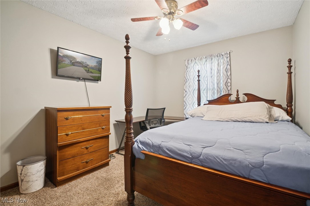 8809 Chapman Circle, Strongsville, Ohio image 22