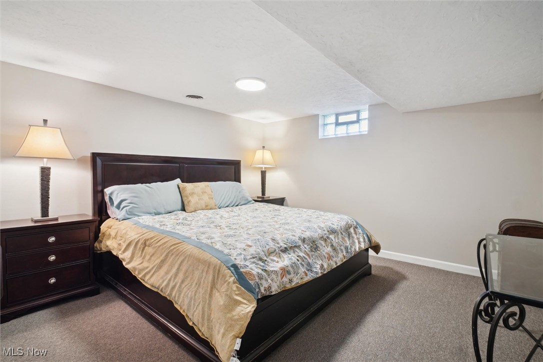 8809 Chapman Circle, Strongsville, Ohio image 39