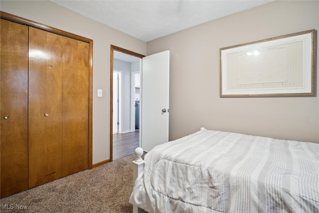 8809 Chapman Circle, Strongsville, Ohio image 27
