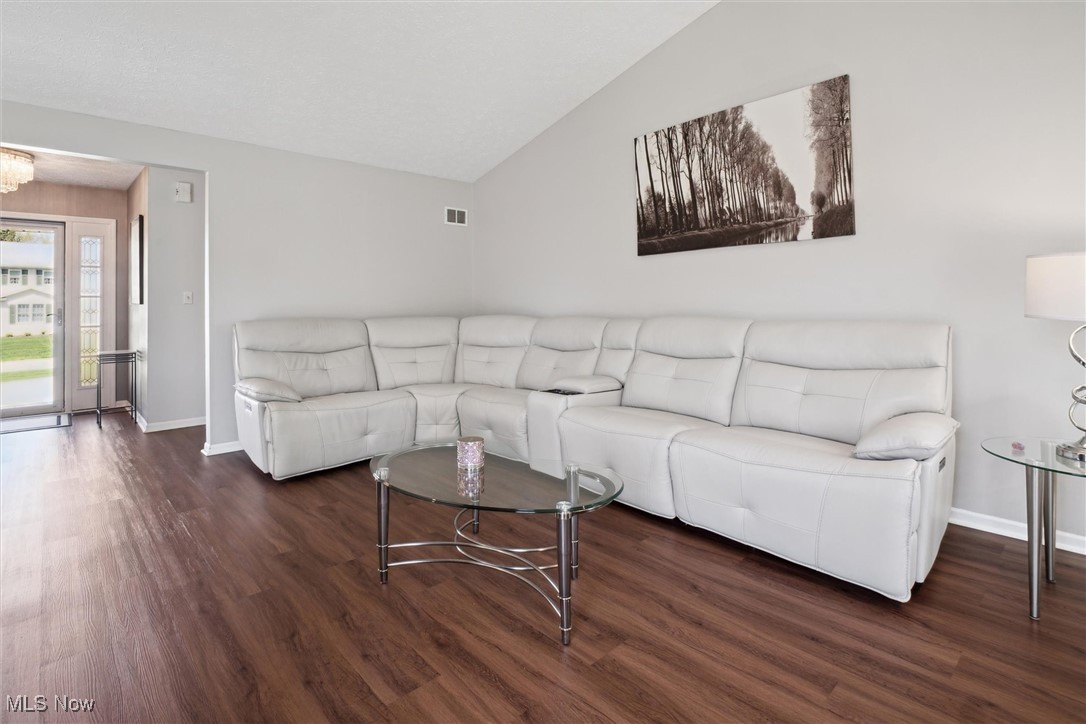 8809 Chapman Circle