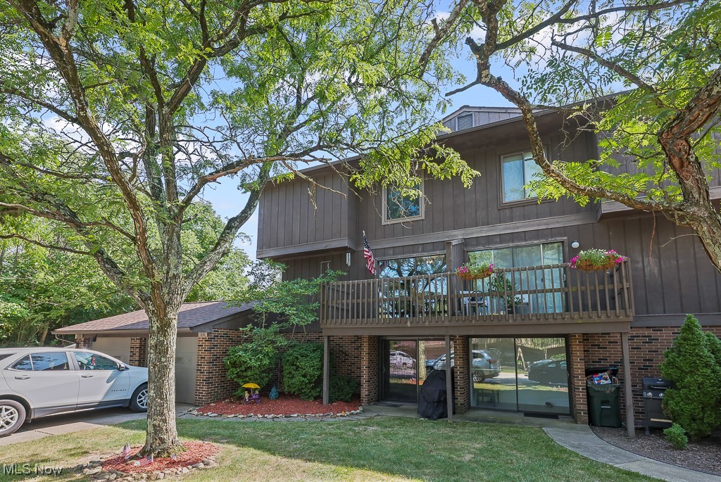 Welcome to this beautifully updated and spacious end-unit townhome featuring 3 bedrooms, 2.5 baths, and plenty of living space across three finished levels. The first floor offers a functional layout with a bright family room, dining area, and kitchen that flows seamlessly to the back deck through a sliding glass door—perfect for indoor-outdoor entertaining. A convenient half bath completes the main level.
Enjoy brand-new luxury vinyl plank flooring on the first floor and fresh paint throughout all 3 levels, giving the home a modern and inviting feel.
Upstairs, you’ll find three generously sized bedrooms, including a primary suite with an updated en-suite bathroom. The second full bath has also been thoughtfully updated.
The fully finished basement offers even more living space, complete with a walk-out to the private lower-level patio—ideal for relaxing or hosting guests. Laundry is also located in the basement for added convenience.
Located in a desirable community, this move-in ready home checks all the boxes—schedule your private showing today! Other updates include windows - 2021, roof -2024, Hot Water Tank - 2022. Home warranty included for peace of mind.
