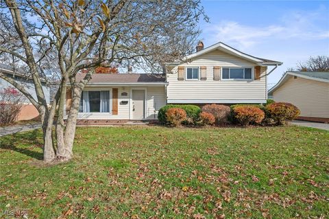 6677 Crenshaw Drive Parma Heights OH 44130