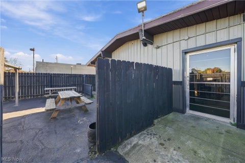 Tiny photo for 1305 E Tallmadge Avenue, Akron, OH 44310 (MLS # 5255315)