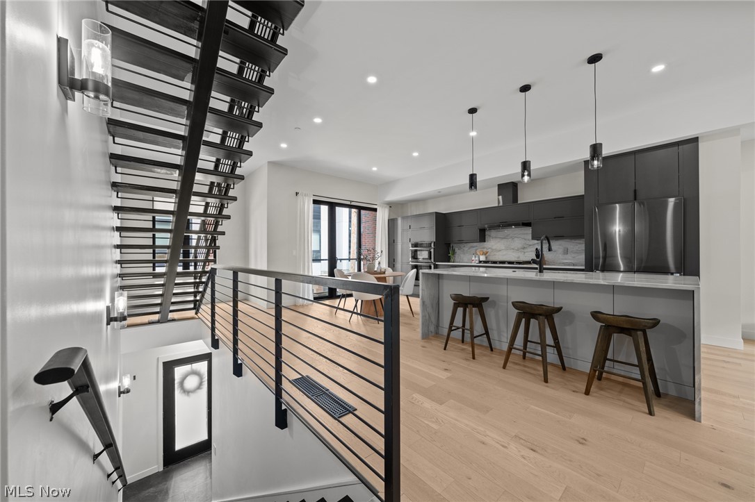 Hinge-Town-Homes - Residential