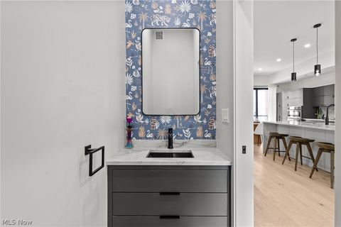 Tiny photo for 3111 Vine Court, Cleveland, OH 44113 (MLS # 5210266)