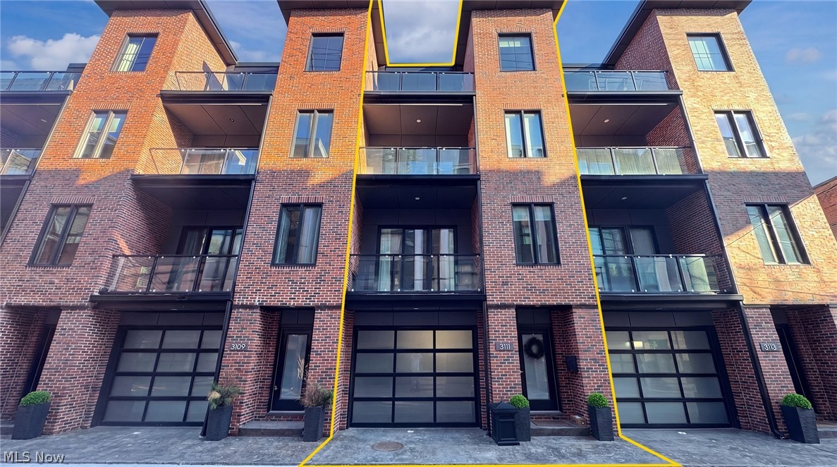 3111 Vine Court