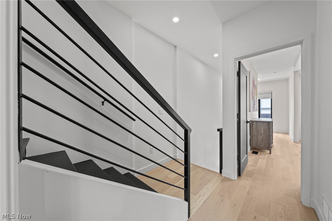 Hinge-Town-Homes - Residential