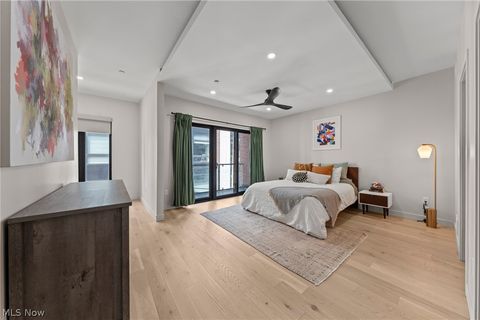 Tiny photo for 3111 Vine Court, Cleveland, OH 44113 (MLS # 5210266)