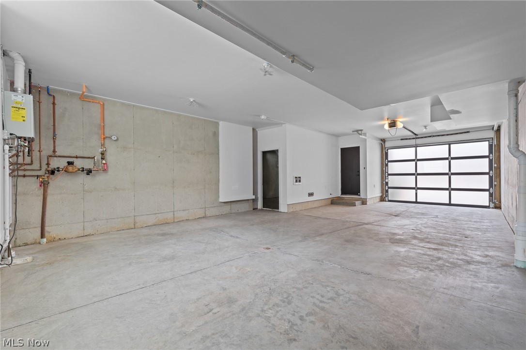 Hinge-Town-Homes - Residential