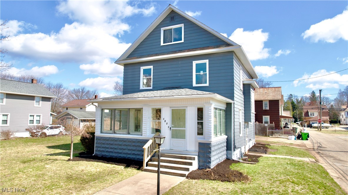 1221 Dover Avenue, Dover, Ohio image 1