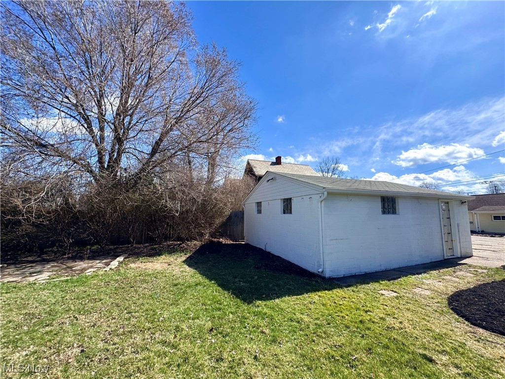 1221 Dover Avenue, Dover, Ohio image 44