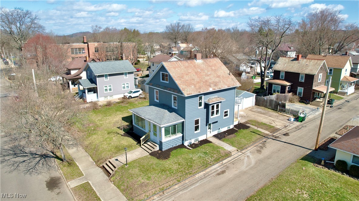 1221 Dover Avenue, Dover, Ohio image 2