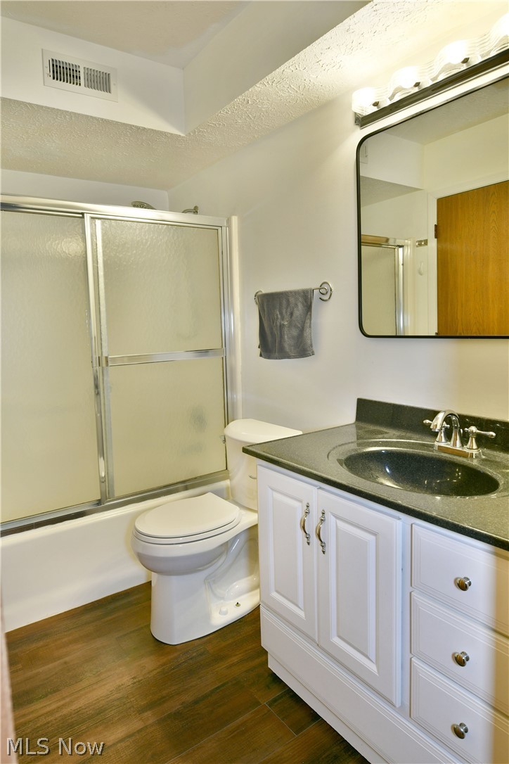 Lake Pointe Condo - Residential