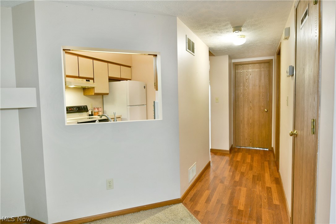 Lake Pointe Condo - Residential