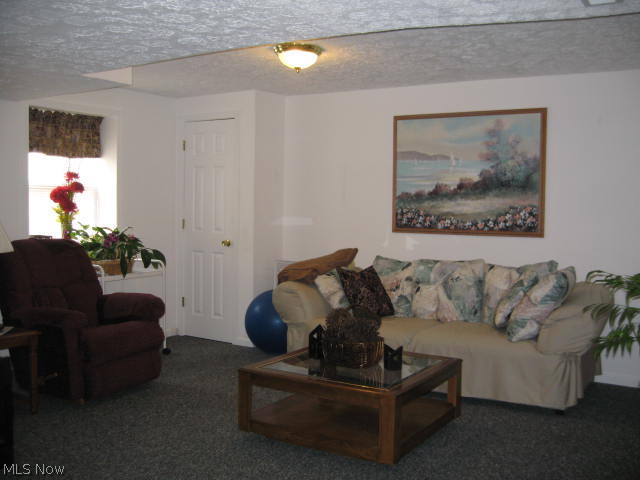 Hydepark Condo Phase ll Unit 17 All - Residential