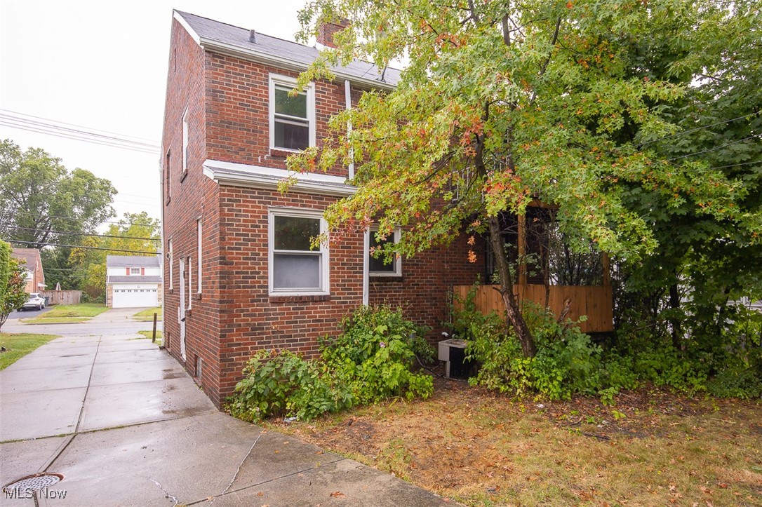 H B Howells Taylor Road - Residential