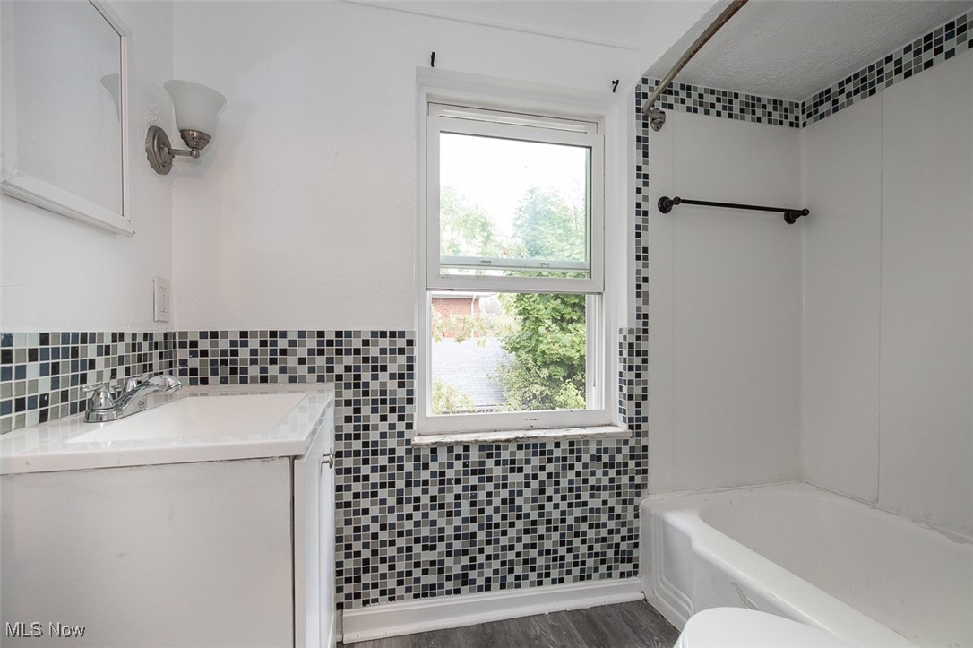 H B Howells Taylor Road - Residential