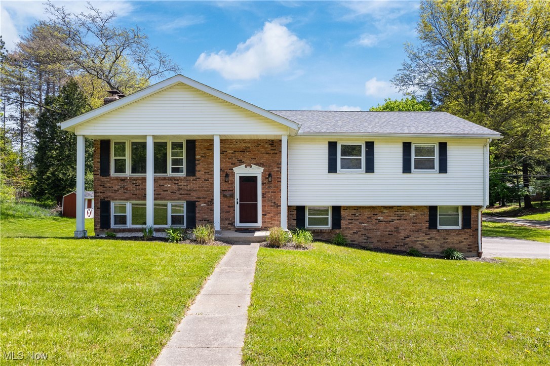 202 Maple Avenue, Chardon, Ohio image 1