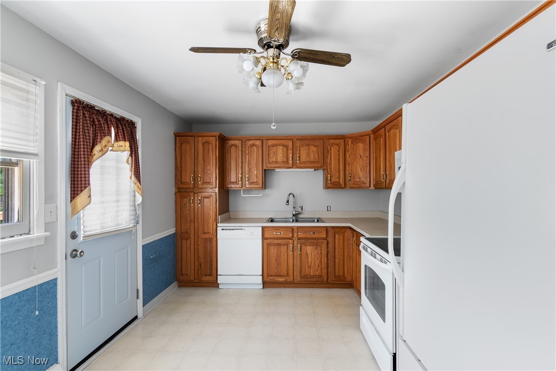 202 Maple Avenue, Chardon, Ohio image 14