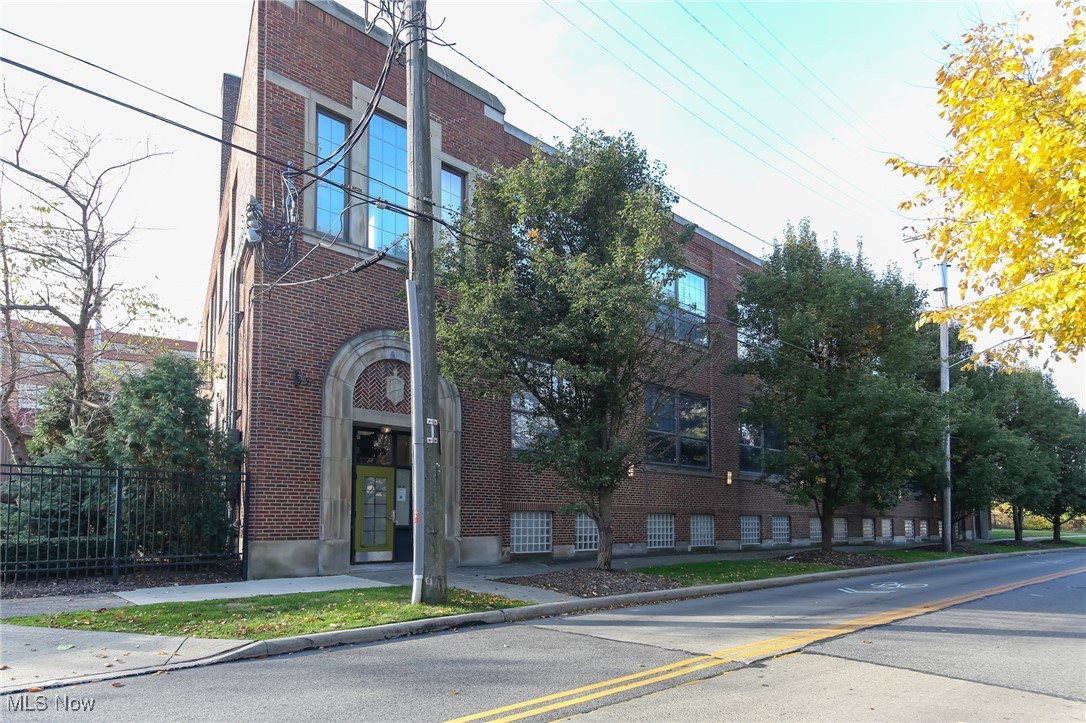 8205 Franklin Boulevard #14, Cleveland, Ohio image 1