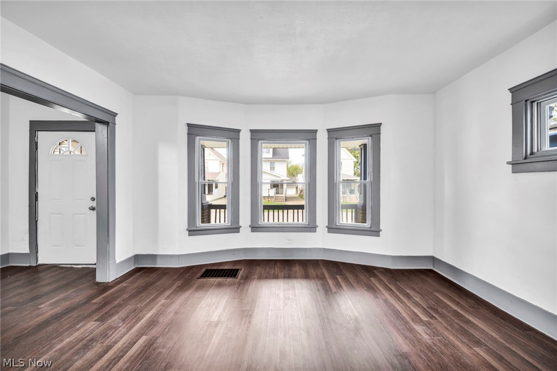 13500 Eaglesmere Avenue