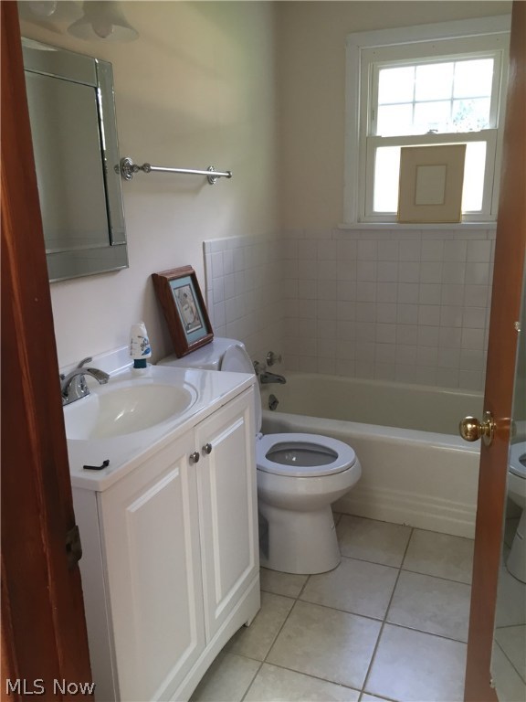 Hubbard Manor 03 - Residential