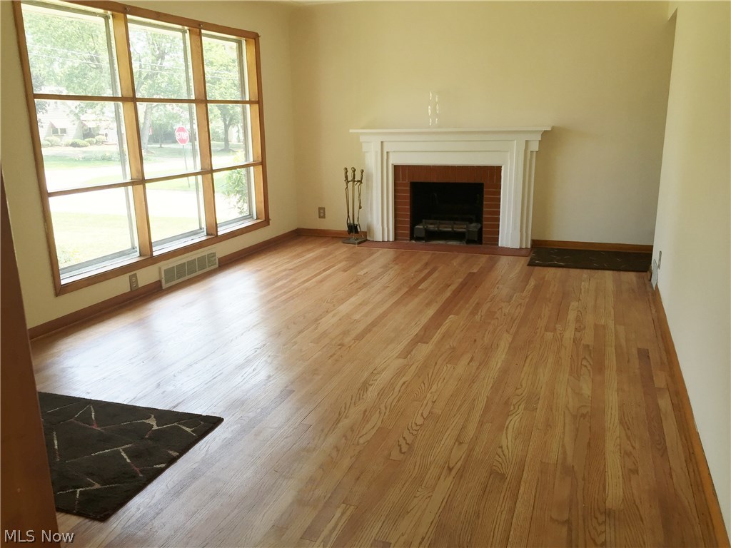 Hubbard Manor 03 - Residential