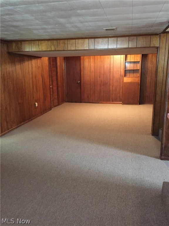 Hubbard Manor 03 - Residential