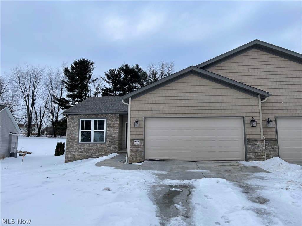 232 Hidden Pond offers 1512 sq ft, 2 large bedroom's with their own full baths. Large open kitchen, dinning room and great room area with a gas fireplace! 9' ceilings throughout make this unit feel roomy and cozy. The stone ridge community is apart of PUD and exterior landscaping is taken care of that you don't have to bother. Call today for more info!