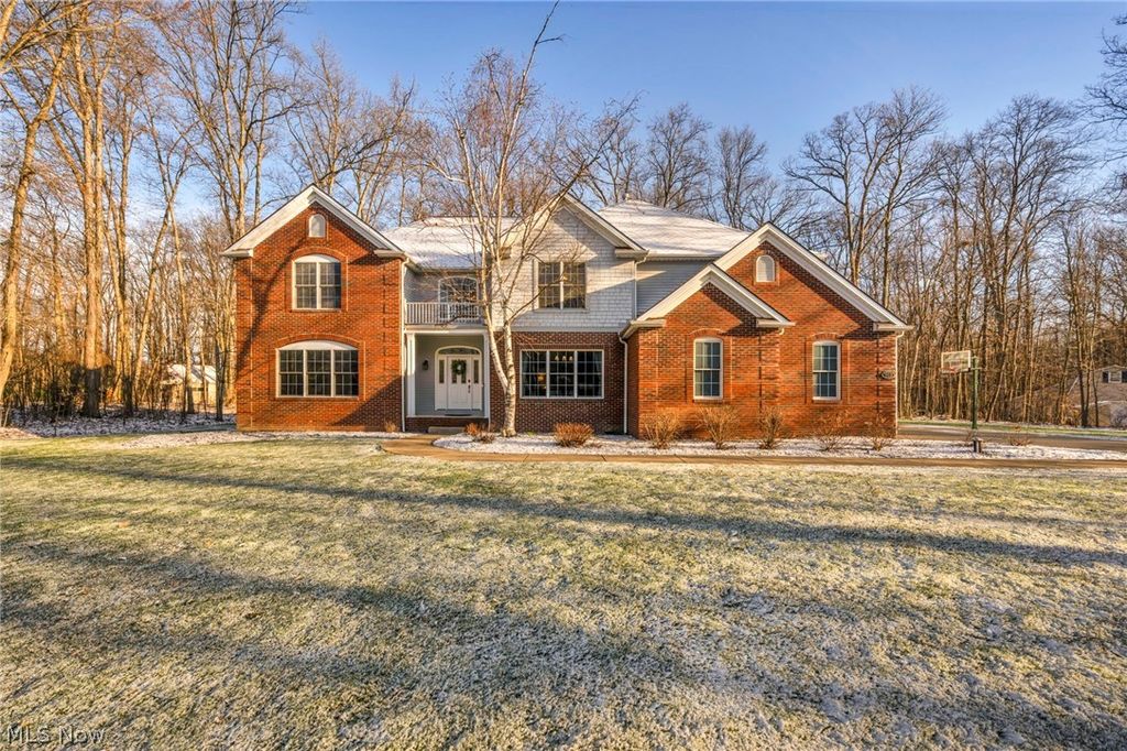 Photo of 1953 Stone Ridge Drive, Hinckley, OH 44233 (MLS # 5195456)