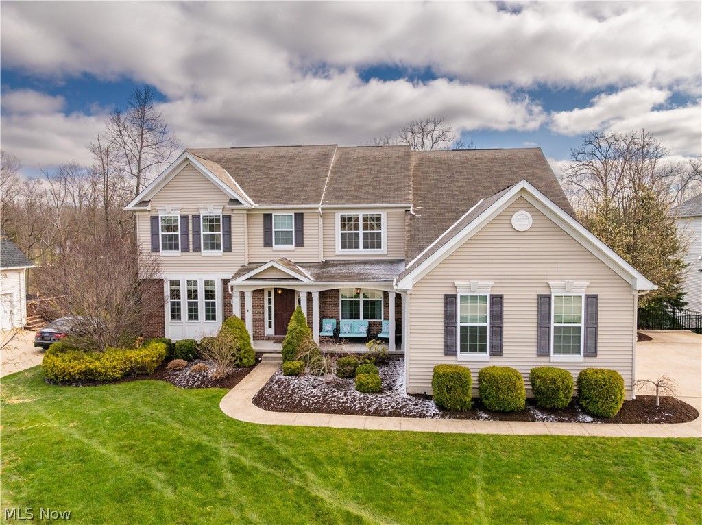 Photo of 17159 Waterbridge Drive, North Royalton, OH 44133 (MLS # 5193841)