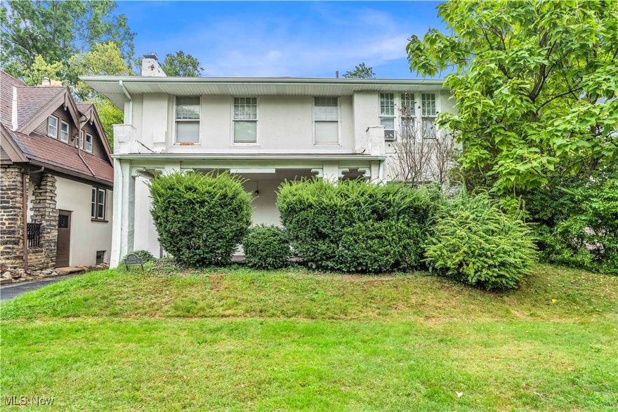 1515 Rydalmount Dr, Cleveland Heights - Spacious 5-bed 2-bath single-family home! //

$ 1650 rent / $ 1650 deposit //
$55 application fee per adult //
1-2 pets OK in this unit. After application pre-approval, a PetScreening is required for any animals to proceed with one of our properties; a PetScreening affidavit is still required if you have no pets. (Some breed restrictions apply per HUD guidelines). //
NO SMOKING //
1 time $199 non-refundable set up fee paid at lease signing //

$35/month required resident benefit package; can include personal property/liability insurance for an additional $10/month for $45/month total. //

After application Pre-Approval 1 applicant per household application is required to fill out a PetScreening application, before being about to proceed with placing a Reservation Fee for one of our properties. You will receive a pre-approval for your application and in order to proceed, the PetScreening is required. Even if you have NO pets - this application must be filled out. One time, non-refundable pet fee of $250-600 per animal applies to all pets & must be paid before or when you pay your first month rent. (No fee for qualified assistance animals). //

Our application is processed through secure site: Findigs, and they require ID and income verification. Without this, your application will not be processed. They offer 24/7 chat support on their application directly if you have any questions. //

BEDROOMS:5 //
BATHROOMS: 2 //
APPLIANCES PROVIDED: Fridge and stove //
UTILITIES / RESIDENT RESPONSIBILITY: Residents are responsible for all utilities including: water/sewer/trash, gas & electric and are responsible to maintain lawn care maintenance & snow removal. //

Serious inquiries only.