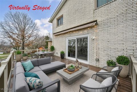 Tiny photo for 30185 Overlook Drive, Wickliffe, OH 44092 (MLS # 5178635)