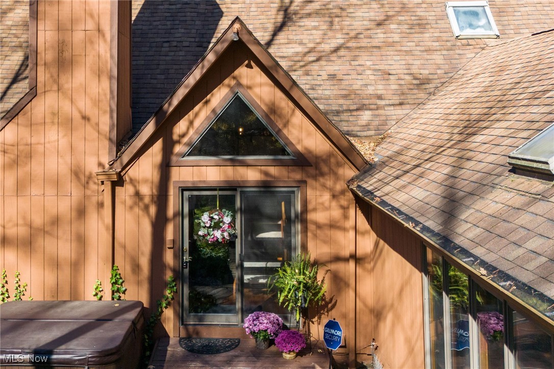 Holmes - Residential