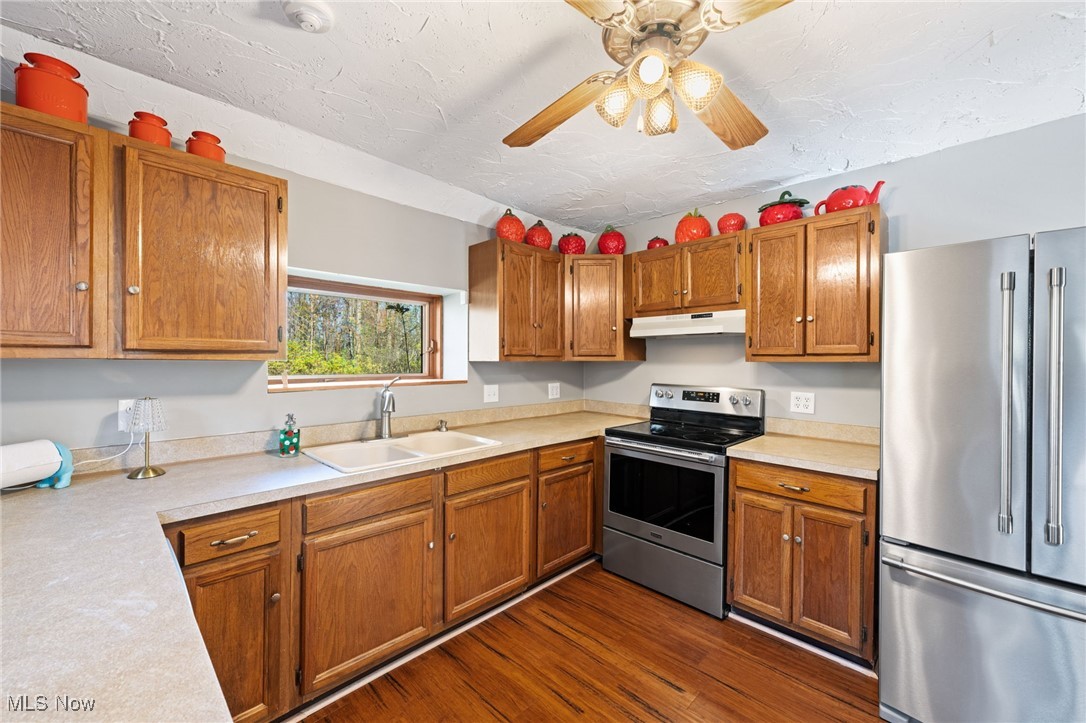 Holmes - Residential