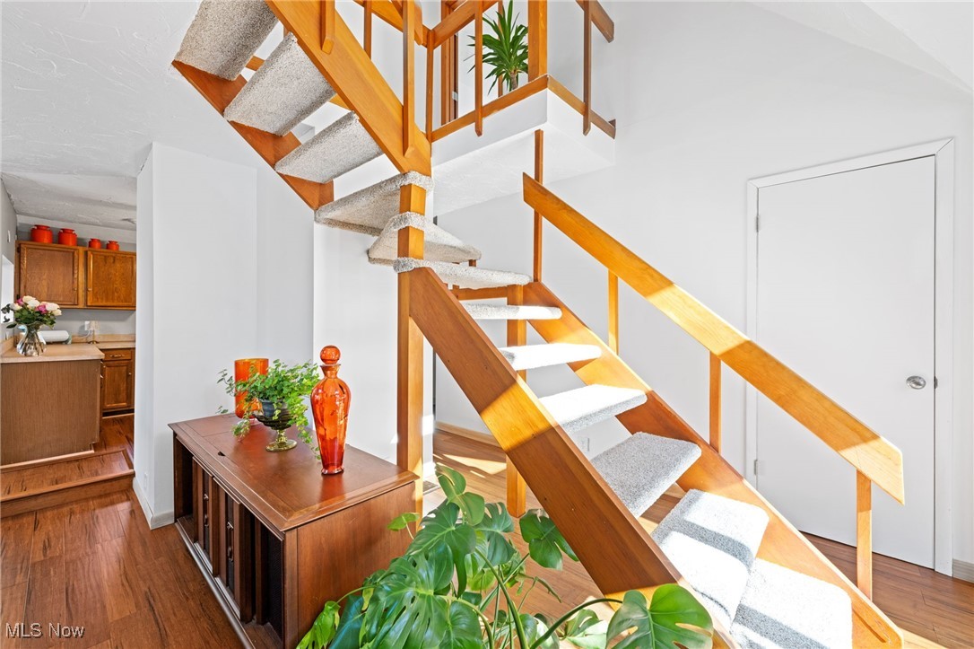 Holmes - Residential