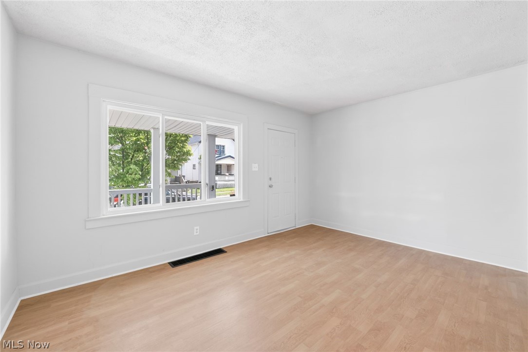 3162 W 104th Street