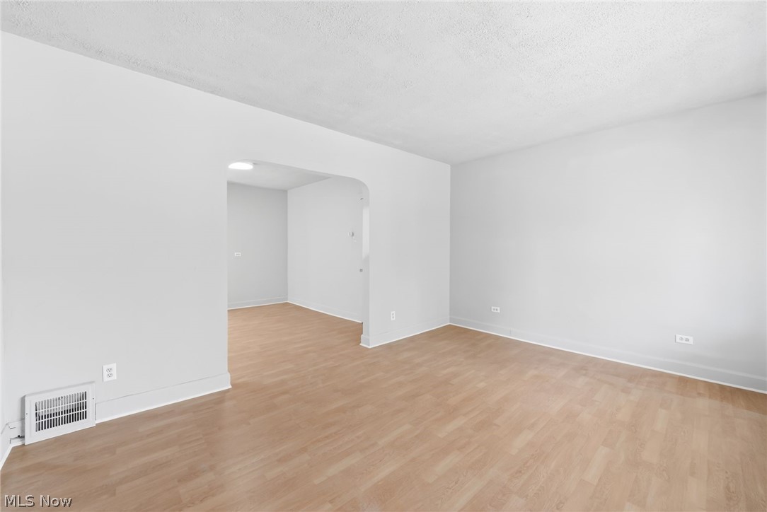 3162 W 104th Street