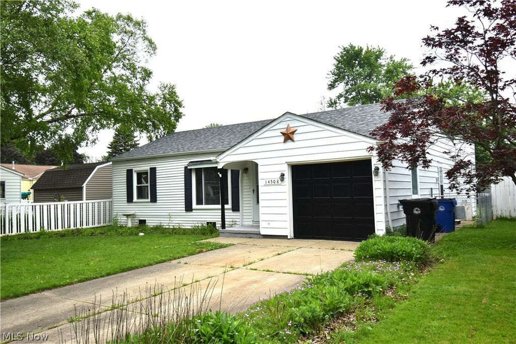 Photo of 14508 Lakota Avenue, Cleveland, OH 44111 (MLS # 5213548)