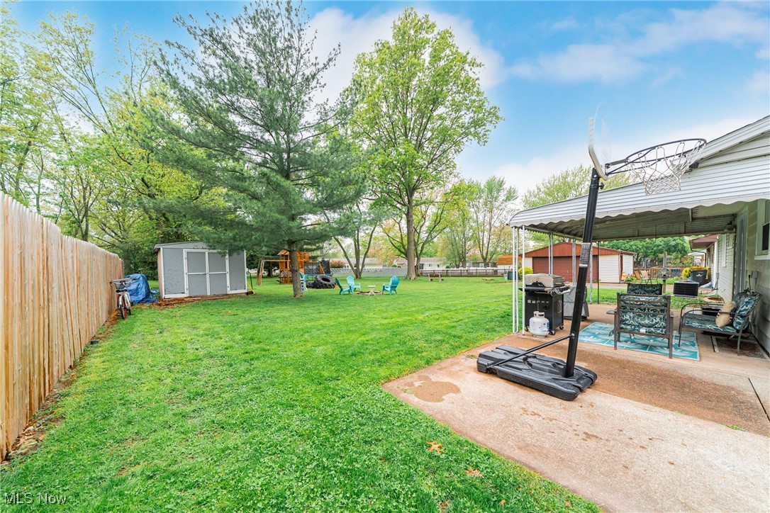 1232 Hollyview Drive, Vermilion, Ohio image 24