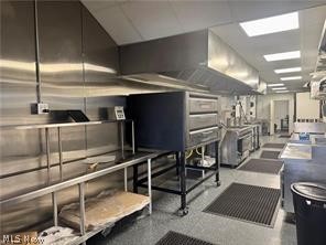 City/Canton - Commercial Sale