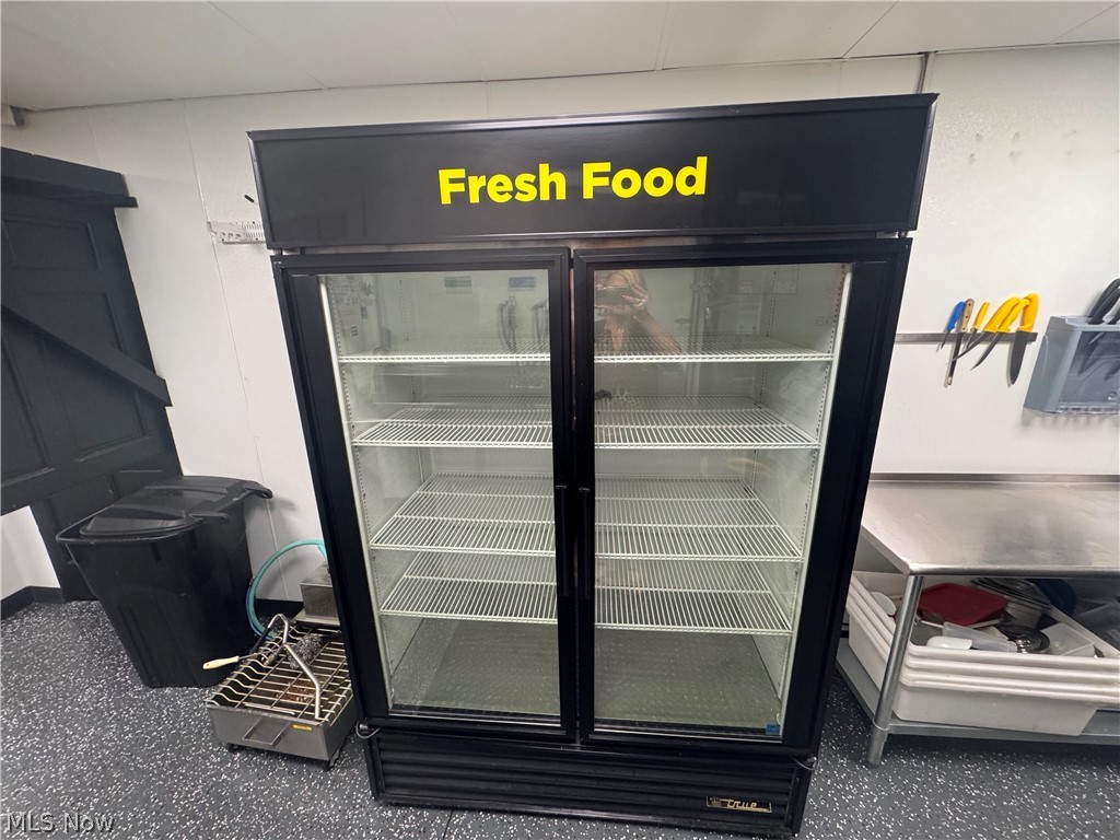 City/Canton - Commercial Sale