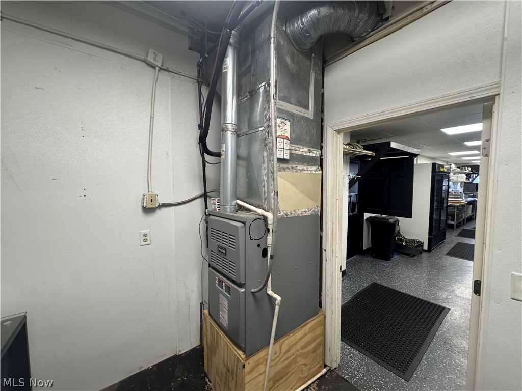 City/Canton - Commercial Sale