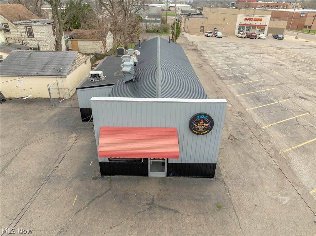 City/Canton - Commercial Sale