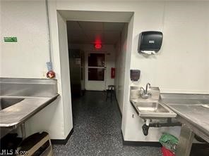 City/Canton - Commercial Sale