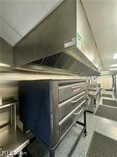 City/Canton - Commercial Sale