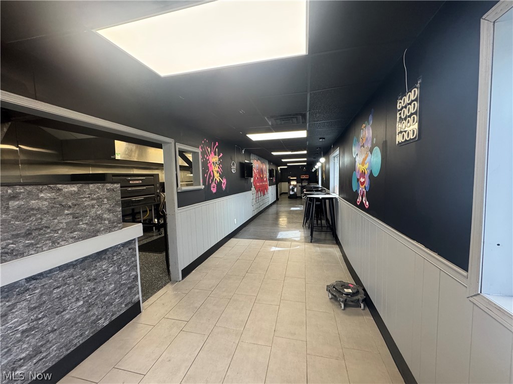 City/Canton - Commercial Sale